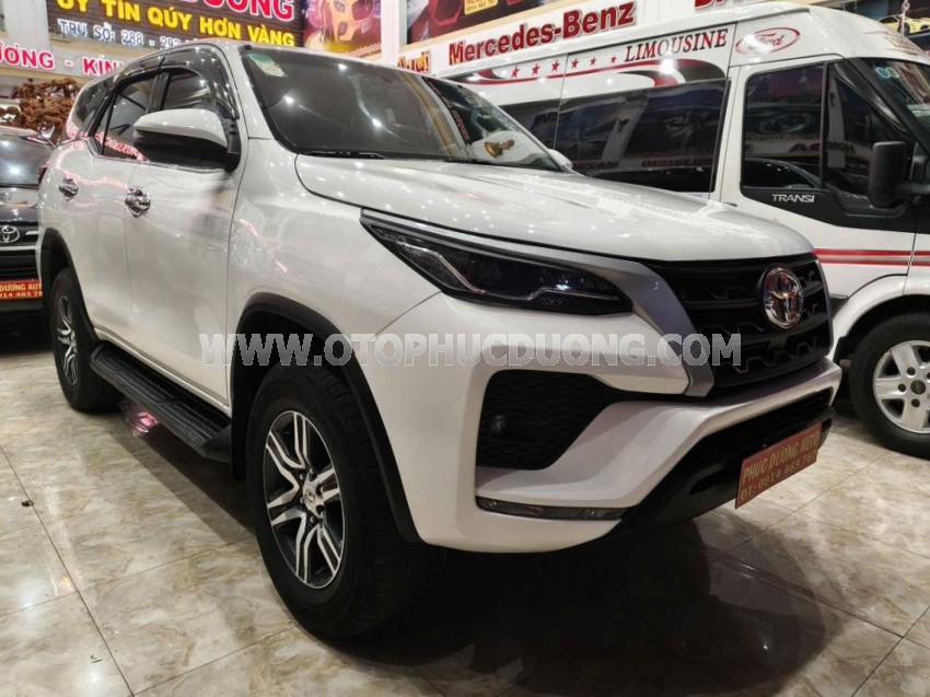 Toyota Fortuner 2.4L 4x2 MT 2022