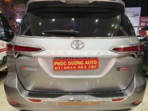 Xe Toyota Fortuner 2.4G 4x2 MT 2018