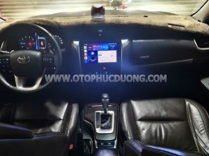 Xe Toyota Fortuner 2.4G 4x2 AT 2019