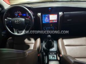 Xe Toyota Fortuner 2.4G 4x2 MT 2019
