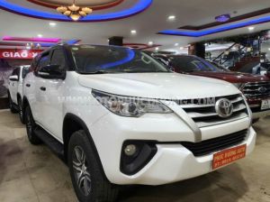 Xe Toyota Fortuner 2.4G 4x2 MT 2017