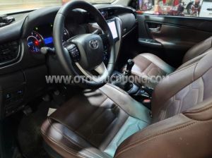 Xe Toyota Fortuner 2.4G 4x2 MT 2017