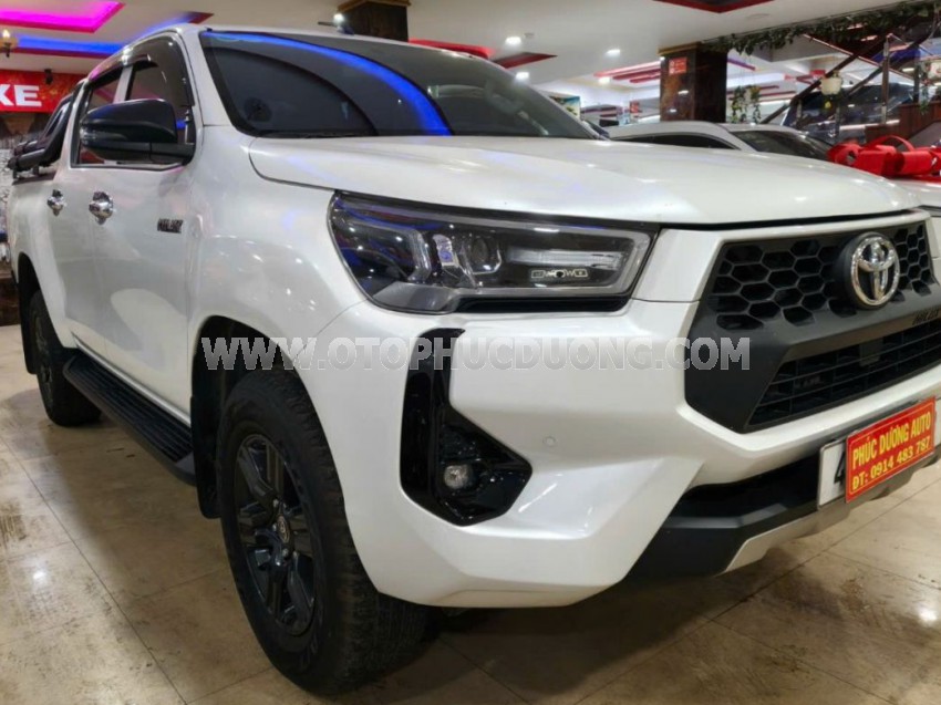 Toyota Hilux 2.4L 4x2 AT 2024