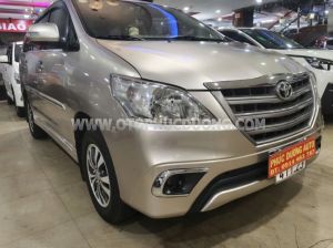 Toyota Innova 2.0E