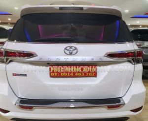 Xe Toyota Fortuner 2.4G 4x2 AT 2018