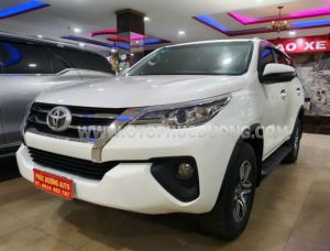 Xe Toyota Fortuner 2.4G 4x2 AT 2018