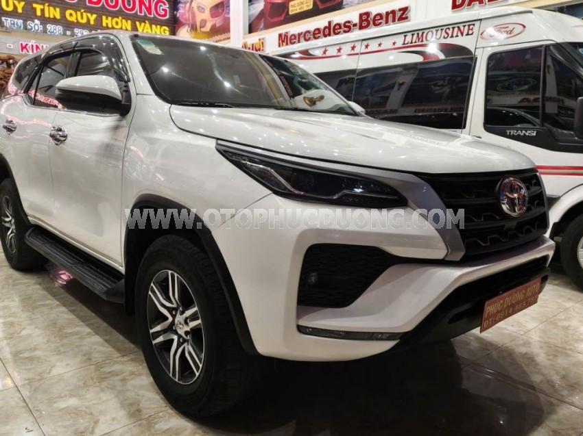 Toyota Fortuner 2.4L 4x2 MT 2022