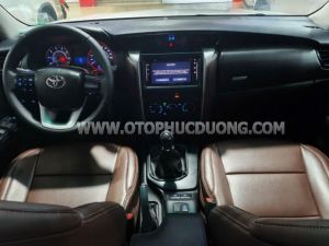 Xe Toyota Fortuner 2.4G 4x2 MT 2018