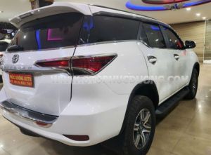 Xe Toyota Fortuner 2.4G 4x2 MT 2018
