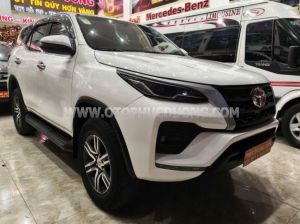 Toyota Fortuner 2.4L 4x2 MT
