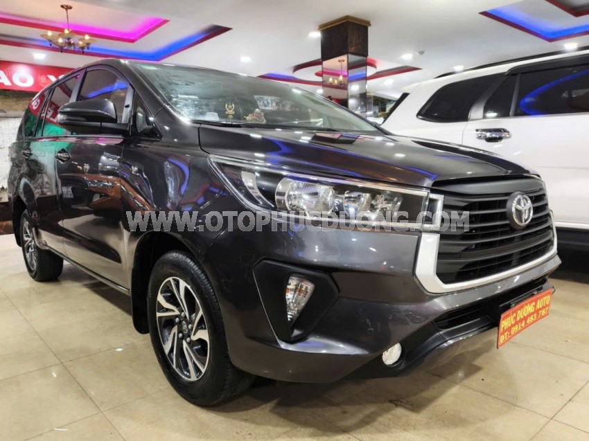 Toyota Innova E 2.0 MT 2022