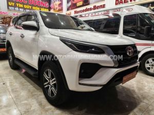 Toyota Fortuner 2.4L 4x2 MT