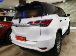 Xe Toyota Fortuner 2.4G 4x2 MT 2017
