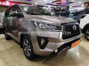 Toyota Innova E 2.0 MT