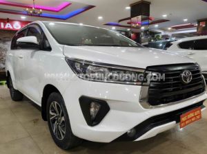 Toyota Innova E 2.0 MT