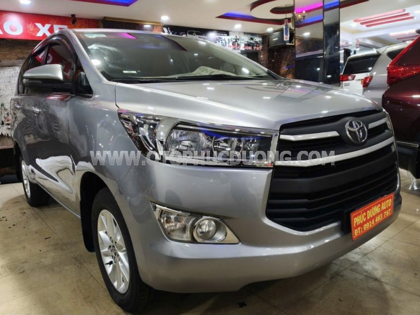 Toyota Innova 2.0E 2018